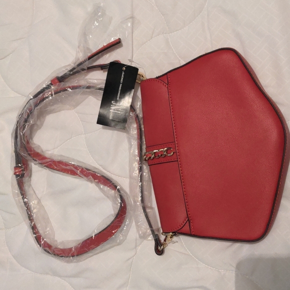 Purse - Picture 2 of 7